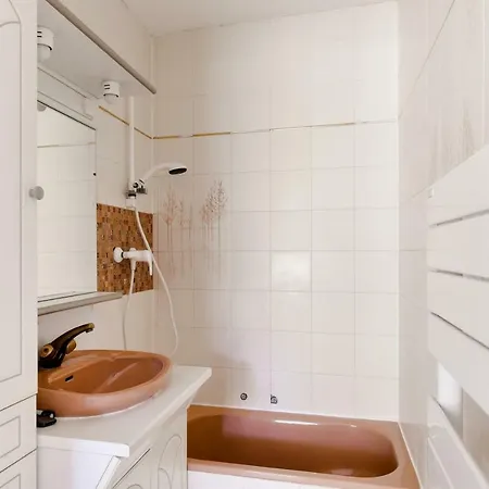 Superbe 3 Pieces Avec Vue Mer Panoramique Et Piscine * Cannes